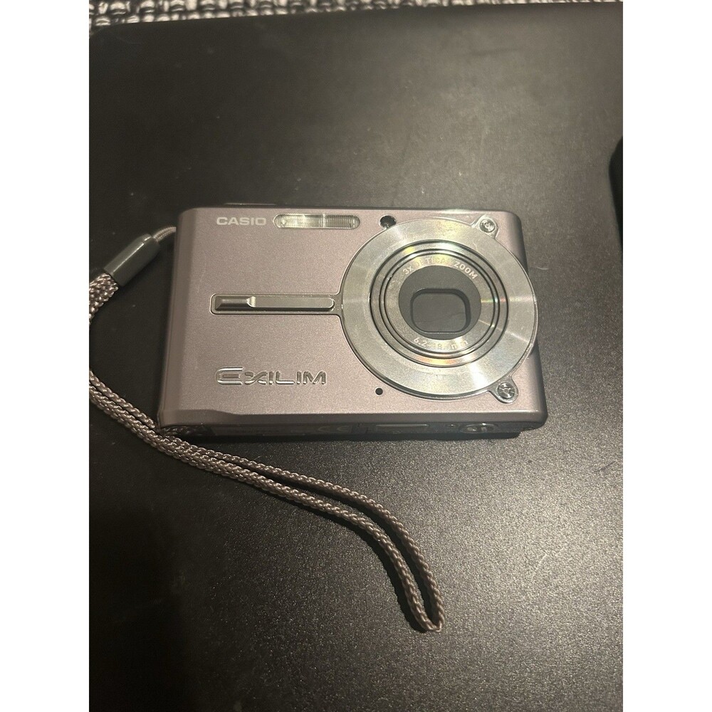 Casio Exilim EX-S500 5.0 MP Digital Camera Grey - Good Condition - With Charger